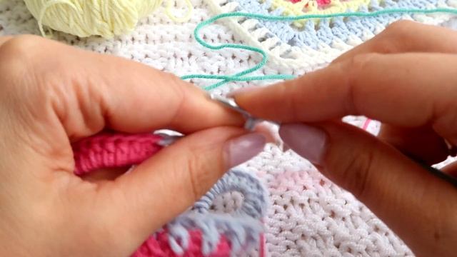 ?Шикарный квадратный мотив крючком для пледа подушек покрывала? +Схема узора. смотреть онлайн