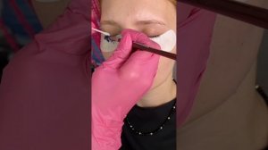 Окрашивание ресниц краской (видео урок)