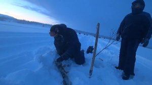 Супер рыбалка на новогодние праздники! Поймали щуку и налима! Крайний Севере. Плато Путорана!