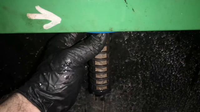 Запушено радиаторче за парно. Машинно почистване на радиатори и охладителни системи