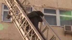 Пожар офисного здания во Владивостоке