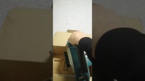 Обзор сетевого электро рубанка Макита КР0800