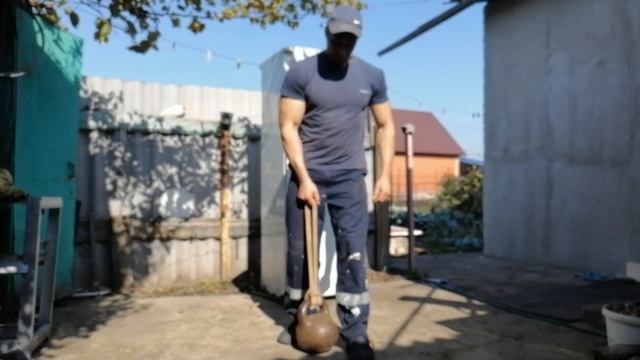 Подъем штанги на бицепс сидя . Подготовка к турниру. смотреть онлайн