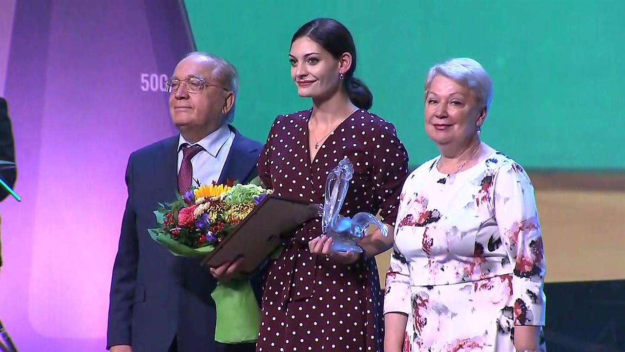Учителем года стала преподаватель русского языка и литературы из Волгограда