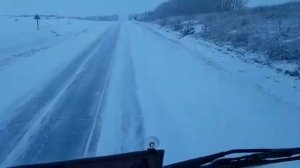 Штурмуем подъем на scania , гололед