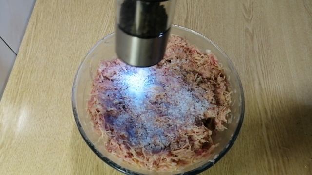 Вкусный рецепт,котлеты из говядины и свинины с картофелем,на пару или в духовке,пошагово!