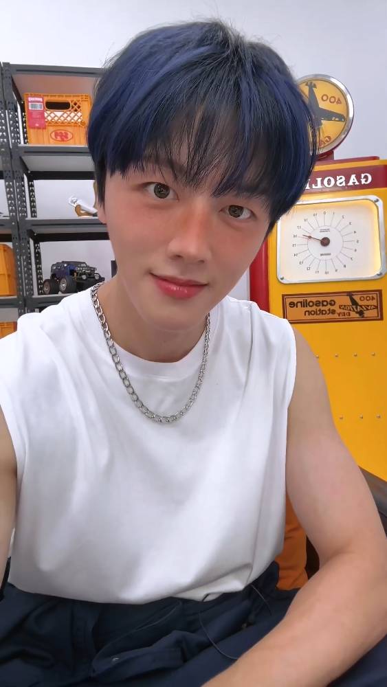 YOUNGBIN (SF9) Don’t Worry