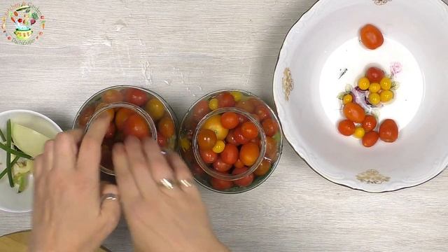 Маринованные помидоры черри с сельдереем