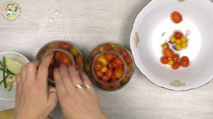 Маринованные помидоры черри с сельдереем