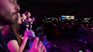 O благодать, спасен Тобой (Христос меня освободил) — христианская песня