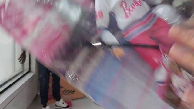 Кукла с авито. Обзор Barbie Зимние виды спорта Хоккеистка на молде Танго. Кукольная модная одежда.
