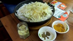 Тушеная курица с луком! Под любой гарнир!