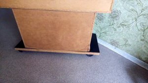 Ремонт тумбочки под телевизор. Декор из бумажных трубочек.