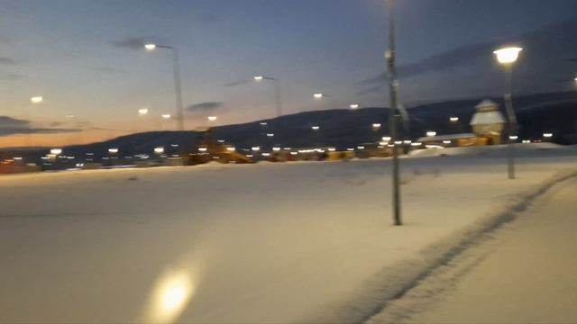 ?ПОШЛА В ЗАГУЛ? НЕТ,НА НАБЕРЕЖНУЮ/ КРАСОТА КРАЙНЕГО СЕВЕРА/#РАИСАЗАЙКОВА