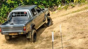 HILUX club of srilanka(  Anjana Attanayaka ) /OFF ROAD ZONE SRI LANKA ??