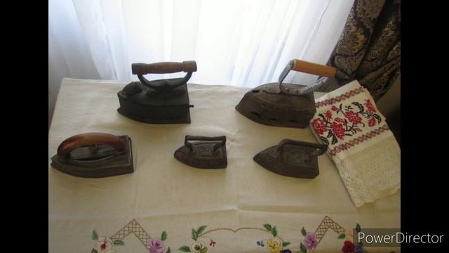 Лекция "История простых вещей: старинные утюги" в рамках проекта "Культурный норматив школьника"