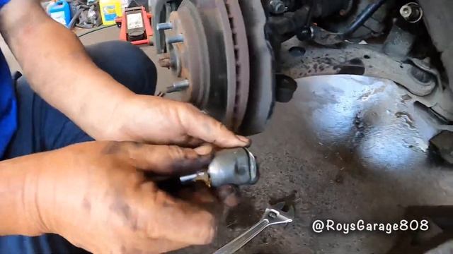How to Replace the Inner & Outer Tie Rods on a 2002 Toyota Highlander смотреть онлайн