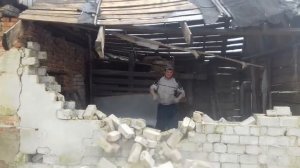 Демонтаж старого сарая