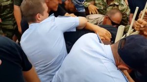 Россия освобождает пляжи в Крыму от этнических ОПГ