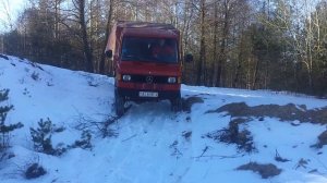 Mercedes T1 409D 4x4 Iglhaut