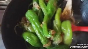 Очень вкусный салат из замороженных баклажан и перца с соевой пастой.