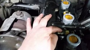 Isuzu Bighorn 4JX1 снимаем форсунки, часть1