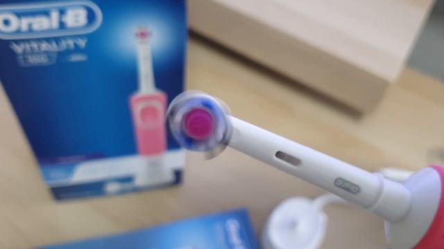 Электрическая зубная щетка Braun Oral-B Vitality обзор