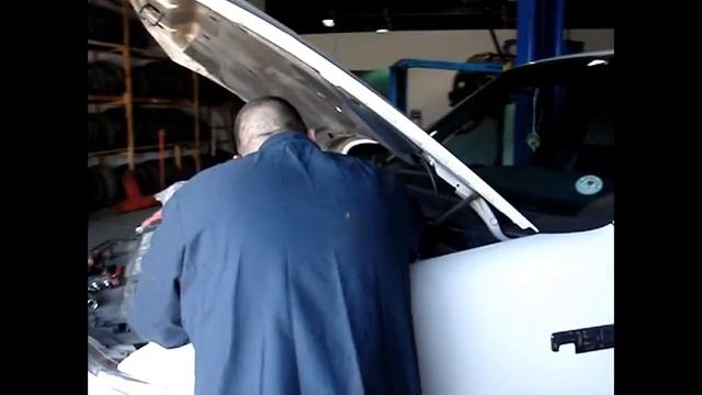 jasons tire shop смотреть онлайн