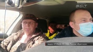 В Братске на кольце Мира – Обручева LADA Vesta врезалась в опору освещения