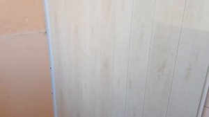 Как установить ПВХ Панели на Балкон. Лаки загорает вместе с нам