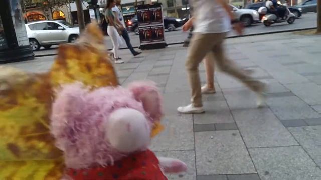 Потратила 2 000 евро на Елисейских полях! Люблю жизнь и шопинг! смотреть онлайн