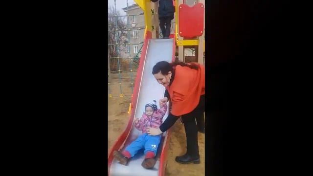 Детская площадка. Радость. Новомосковск. смотреть онлайн