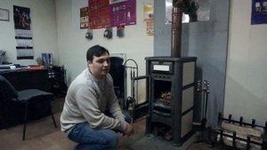 Как правильно растопить печь дровами