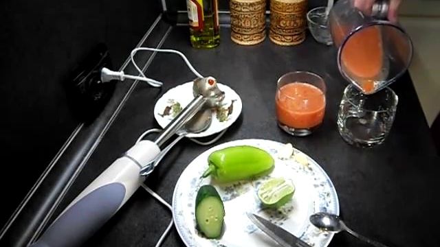 Гаспачо (холодный томатный суп) смотреть онлайн