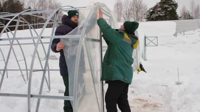 Крепление плёнки к теплице "Универсал" от компании "Воля" Плёнка "Светлица" смотреть онлайн