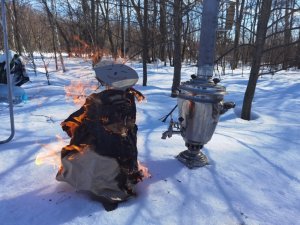 Блинные выходные. Катаемся на Дастере по полям, пьём чай, лопаем блины, встречаем весну