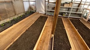 Подвязка и досветка огурчиков в зимней теплице. Зимняя теплица мечты 2023 почти готова!