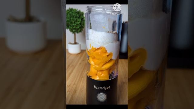 Tasty mango shake #shortsvideoviral #mangoshake