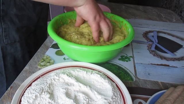 Берём картошкуИСосиски,ИГотовимВкуснотищу.We take potatoes and sausages, and prepare delicious food