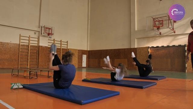 Урок по гимнастике-9