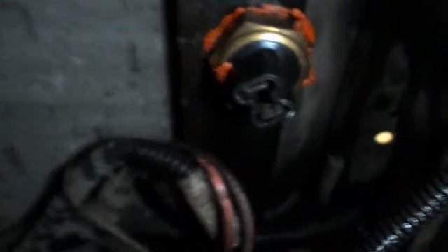 ВАЗ 2115 =взрыв тосольной заглушки основного радиатора на прогреве смотреть онлайн