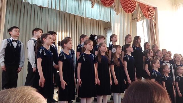 2023.04.21 - Отчетный концерт ДМШ им. Чайковского - хор "Cantabile", песня - "Колокола" смотреть онлайн