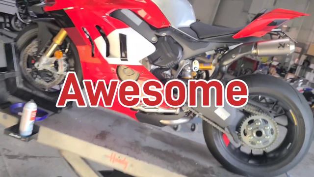 Akrapovic full titanium undertail exhaust, on this 2023 Ducati V4-R. смотреть онлайн