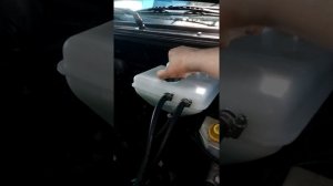 Замена расширительного бачка на УАЗ патриот на новый.