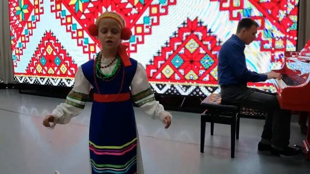 Быкова Вера - Вишня-черешня (сл. и муз. А. Логачевской)