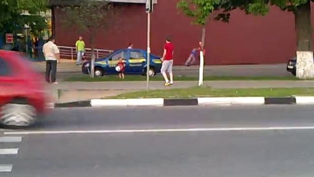 Ваня расстроился, когда я, не попал, в его голову. смотреть онлайн