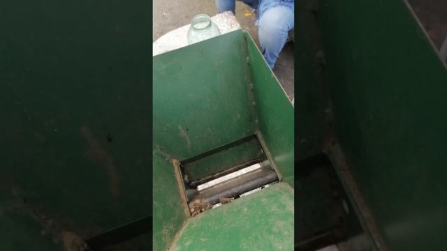 грецкие орехи и орехоколка смотреть онлайн