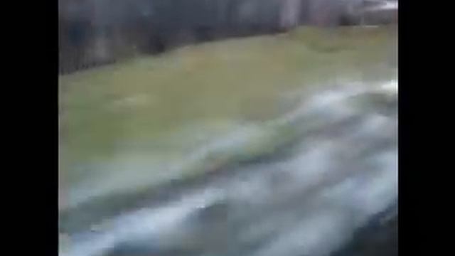 Электричка с открытыми дверями на полном ходу смотреть онлайн