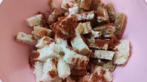 Соленые сухарики в духовке