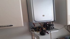 hi-therm двухконтурный не держит давление в системе